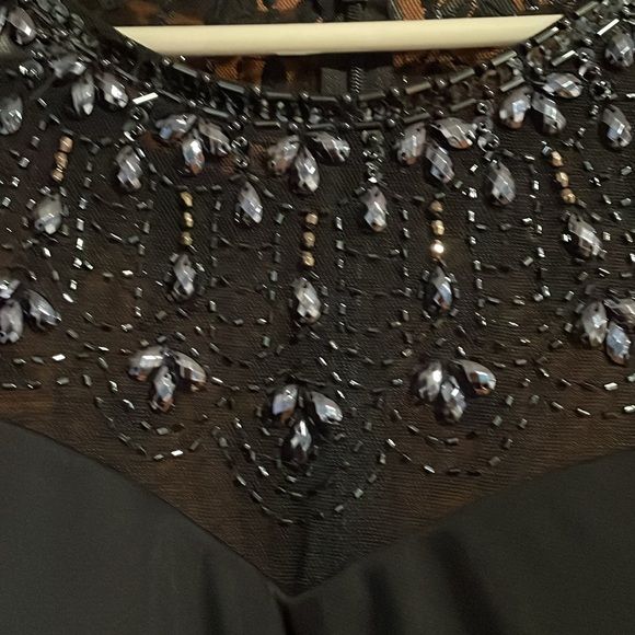 Elegant Dark Navy Blue Evening Dress - Picture 3 of 8